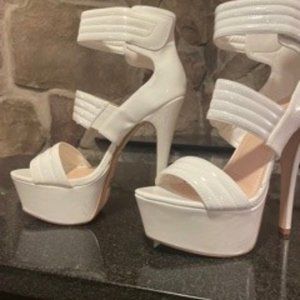 Anne Michelle White size 10 5 inch heel